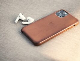 How to choose the right phone case?